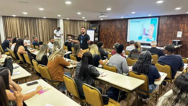 Lucratividade com extração de minério.