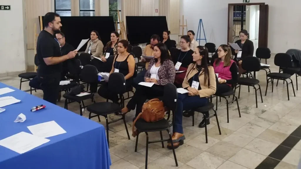 Lucratividade com extração de minério.